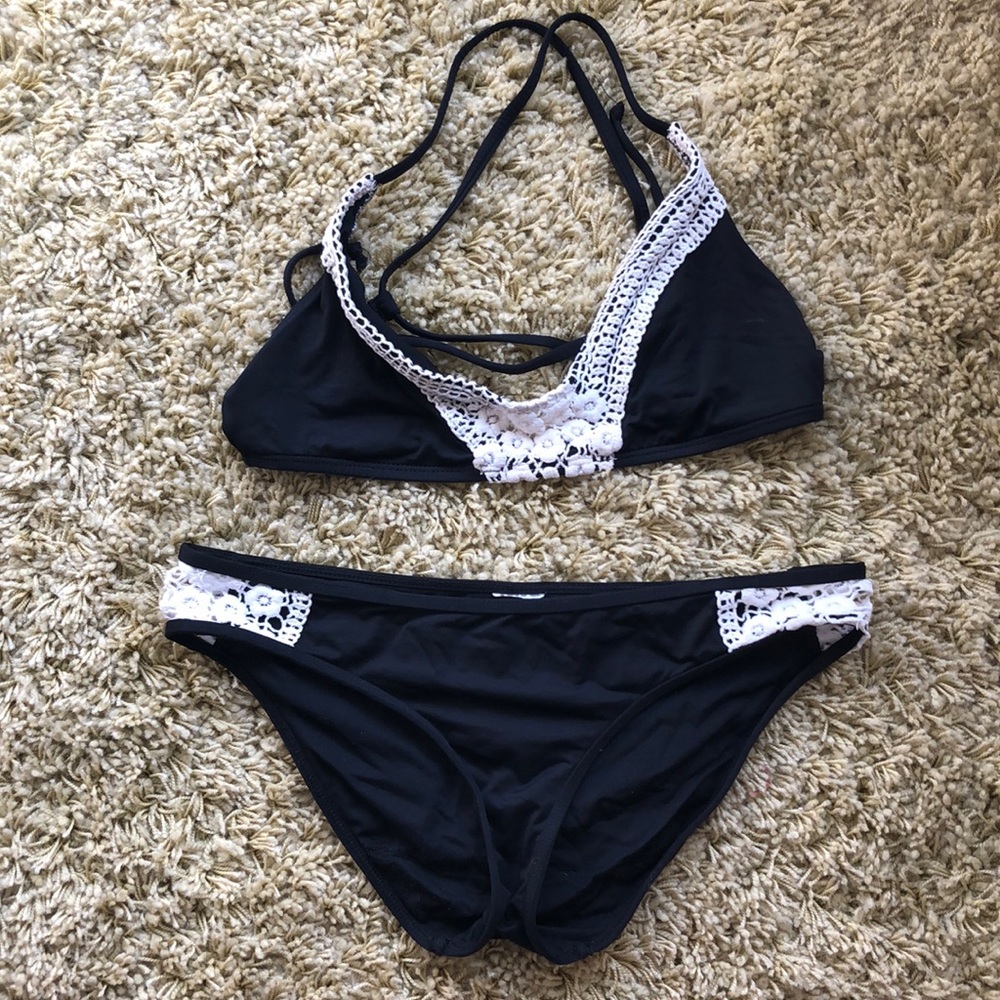 Black Bikini